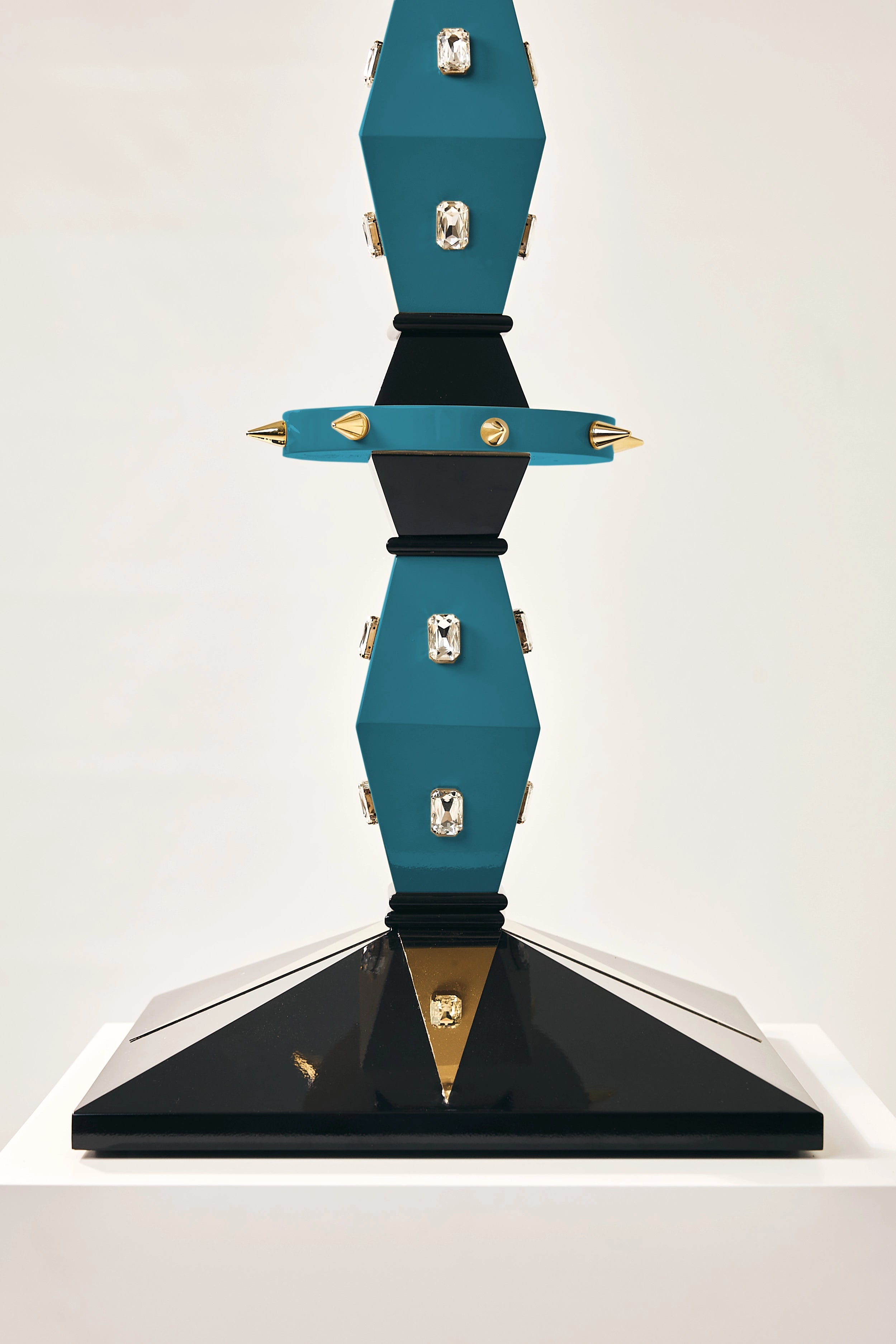 EZAOR | Regal Imperial Falcon Perch