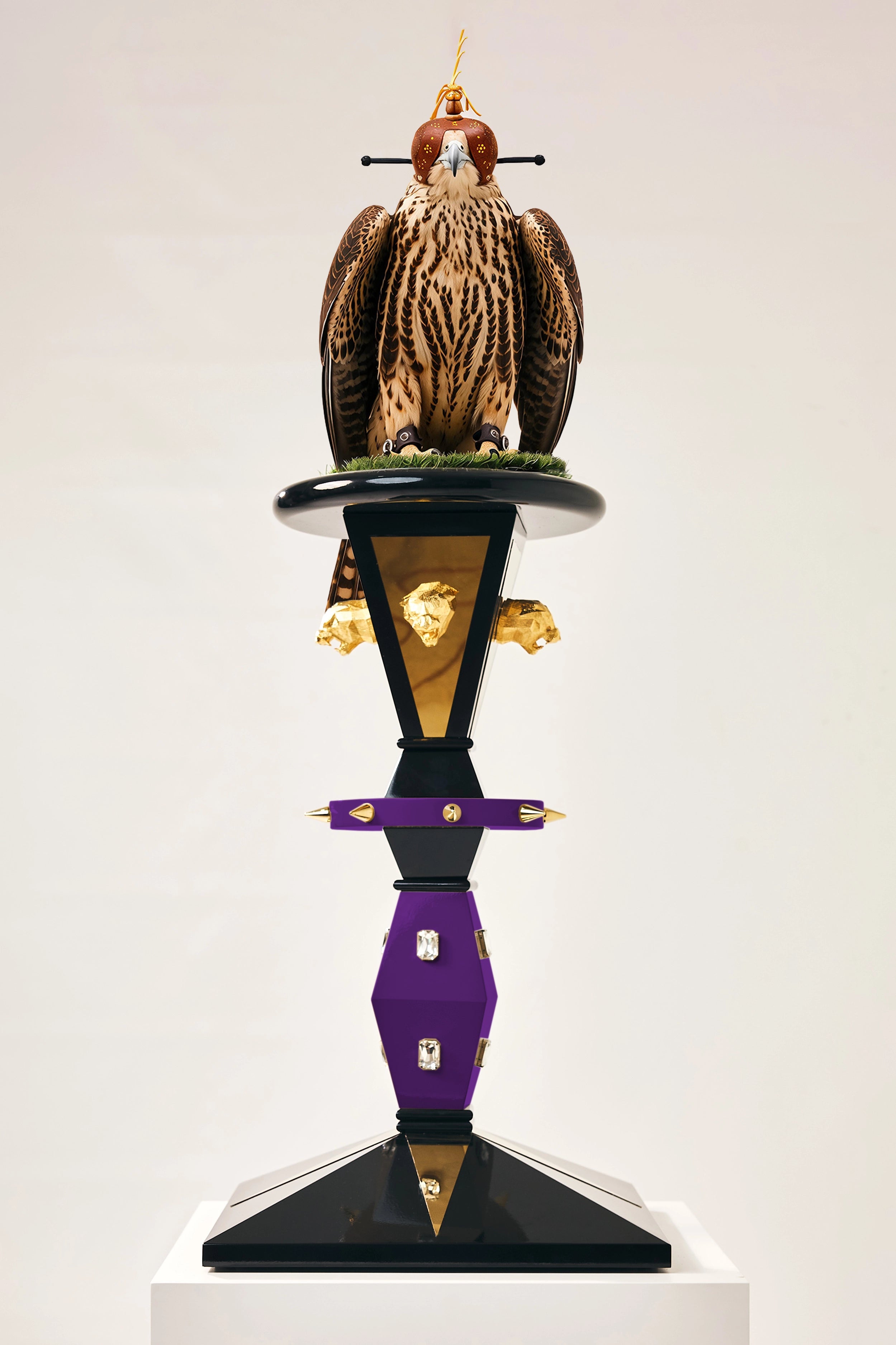 EXOR | Regal Imperial Falcon Perch