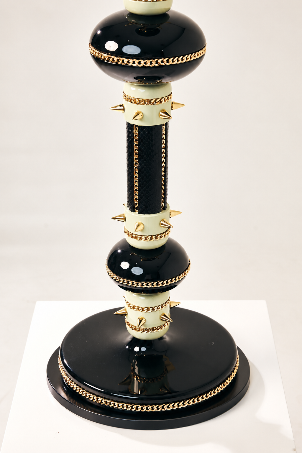 detail of the base of the victory falcon perch